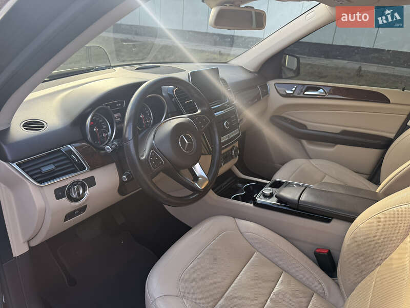 Позашляховик / Кросовер Mercedes-Benz GLE-Class 2015 в Києві