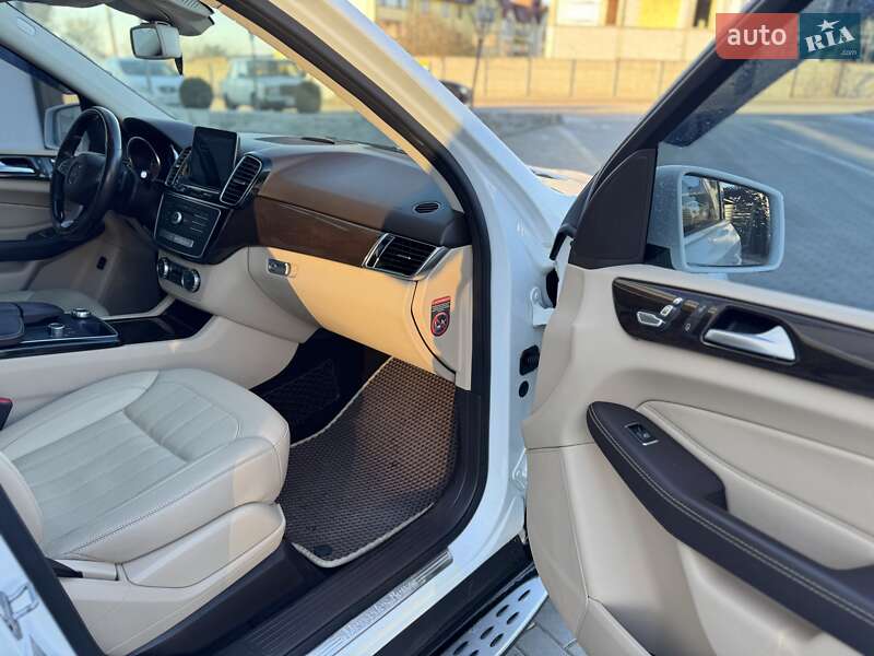 Внедорожник / Кроссовер Mercedes-Benz GLE-Class 2017 в Ровно