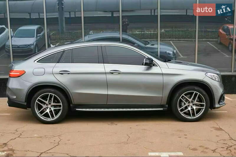 Внедорожник / Кроссовер Mercedes-Benz GLE-Class 2015 в Киеве