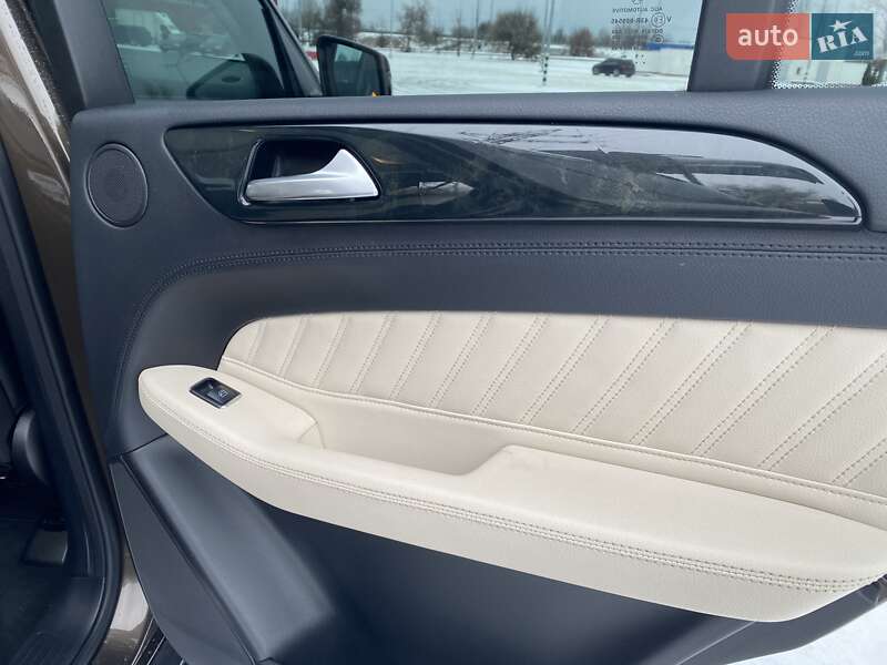 Внедорожник / Кроссовер Mercedes-Benz GLE-Class 2015 в Киеве фото 17 Внедорожник / Кроссовер Mercedes-Benz GLE-Class 2015 в Киеве