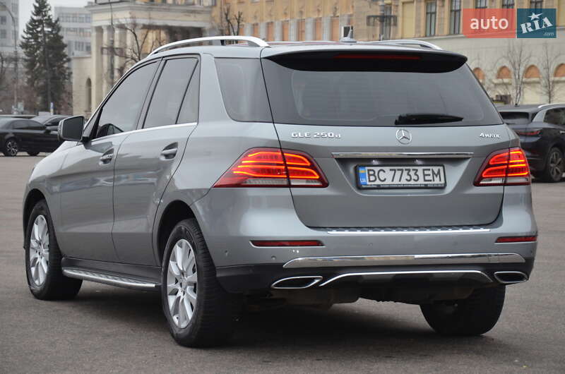 Внедорожник / Кроссовер Mercedes-Benz GLE-Class 2016 в Харькове