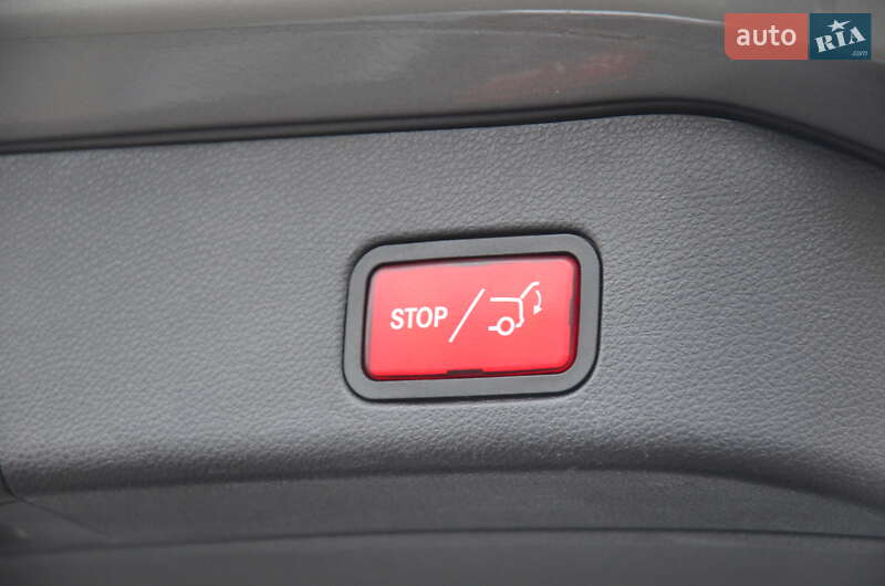 Внедорожник / Кроссовер Mercedes-Benz GLE-Class 2016 в Харькове