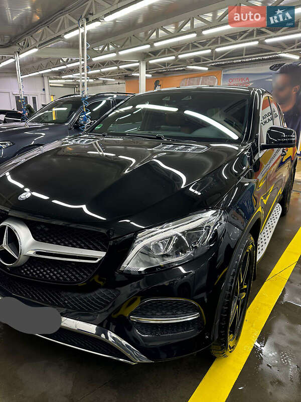 Внедорожник / Кроссовер Mercedes-Benz GLE-Class 2017 в Черновцах фото 3 Внедорожник / Кроссовер Mercedes-Benz GLE-Class 2017 в Черновцах