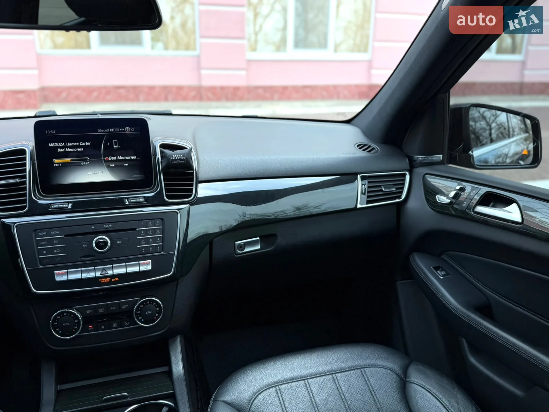 2018 Mercedes-Benz GLE - мініатюра 27