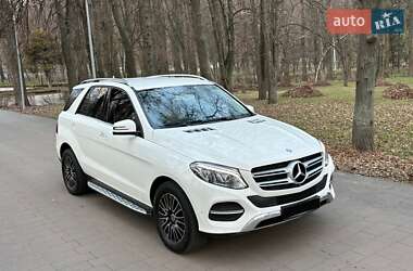 Позашляховик / Кросовер Mercedes-Benz GLE-Class 2016 в Києві