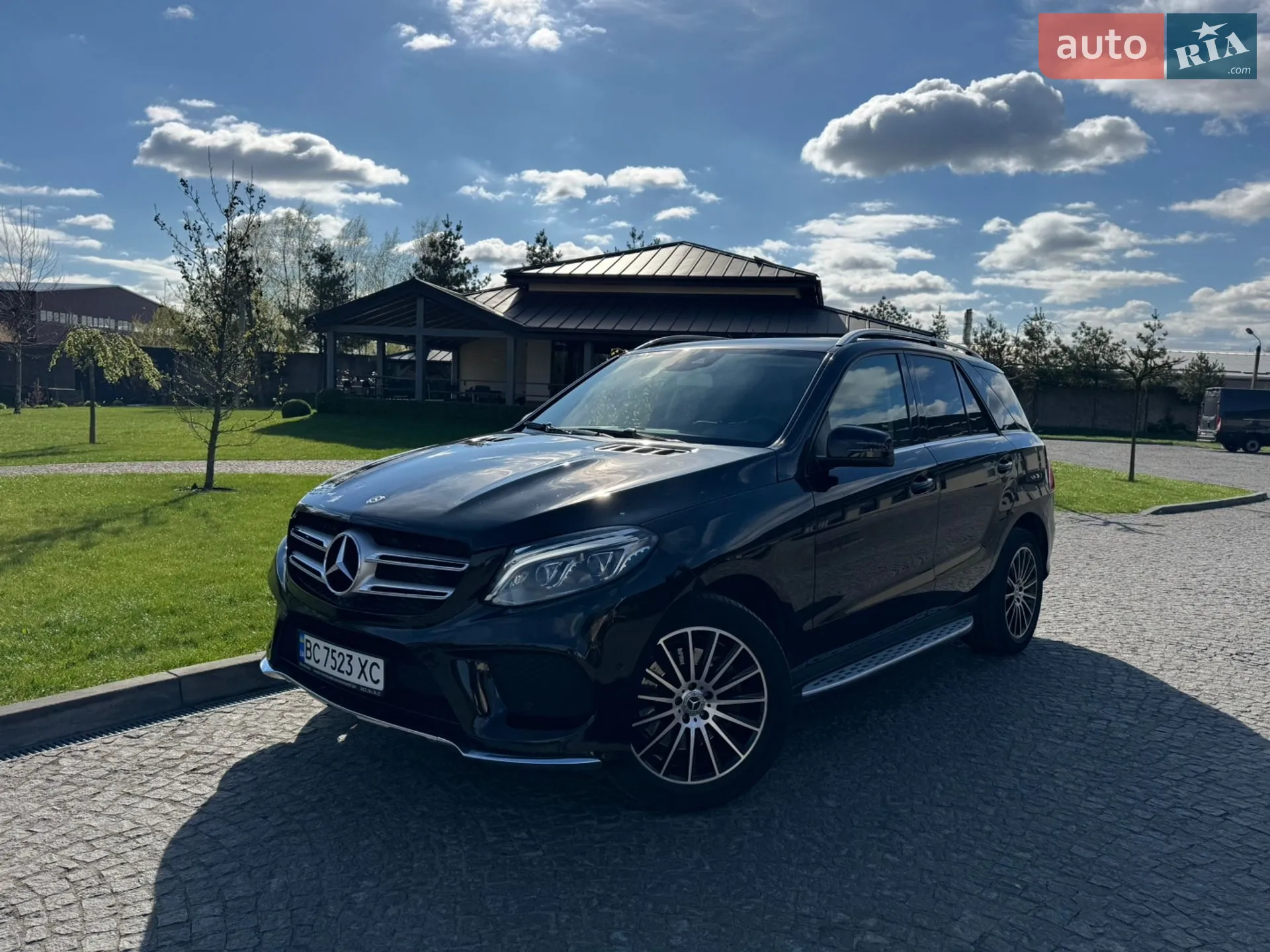2017 Mercedes-Benz GLE - мініатюра 3