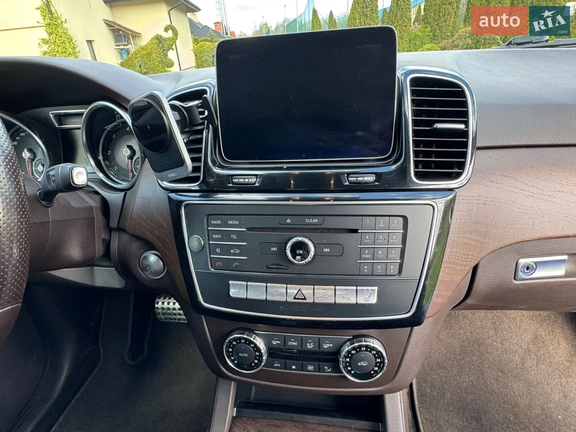 2017 Mercedes-Benz GLE - мініатюра 40
