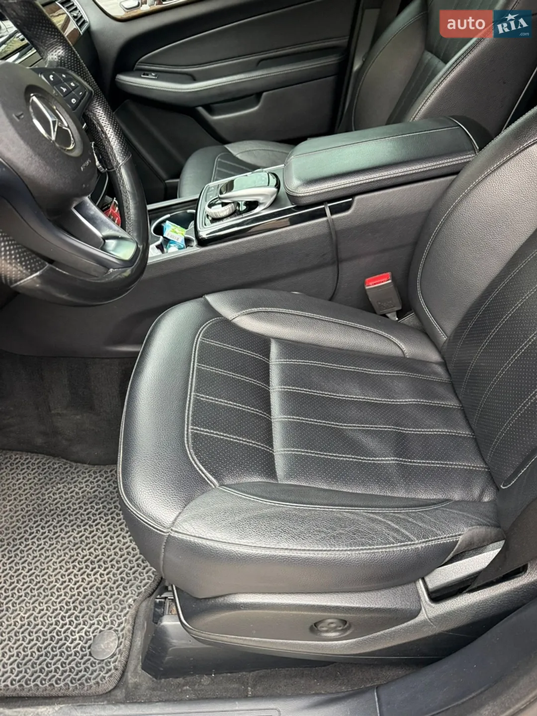 Mercedes-Benz GLE-Class 2016 VIN 4JGDA5HB4GA735324 фото оголошення 16 з 38
