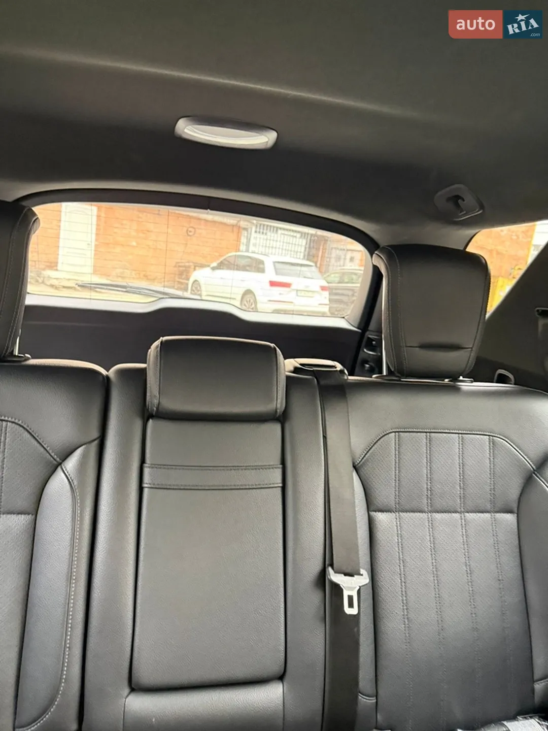 Mercedes-Benz GLE-Class 2016 VIN 4JGDA5HB4GA735324 фото оголошення 28 з 38