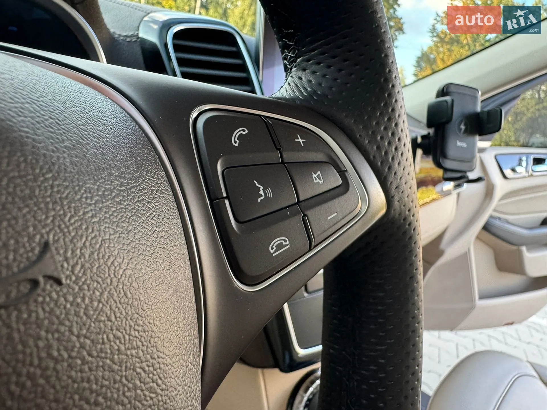 2018 Mercedes-Benz GLE - мініатюра 48