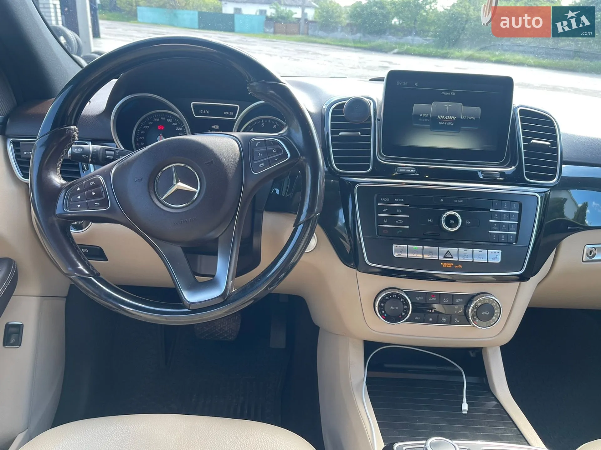 2016 Mercedes-Benz GLE - мініатюра 15