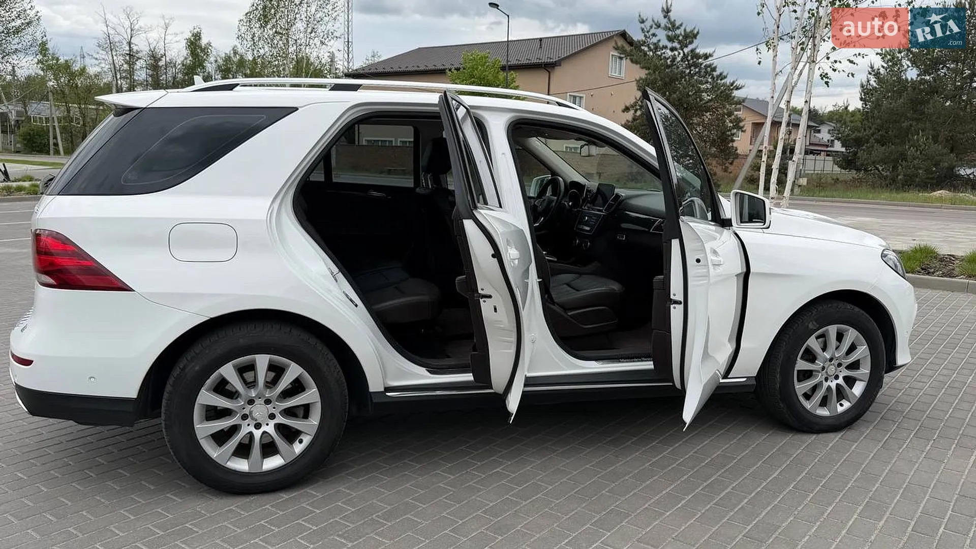 2016 Mercedes-Benz GLE - мініатюра 12
