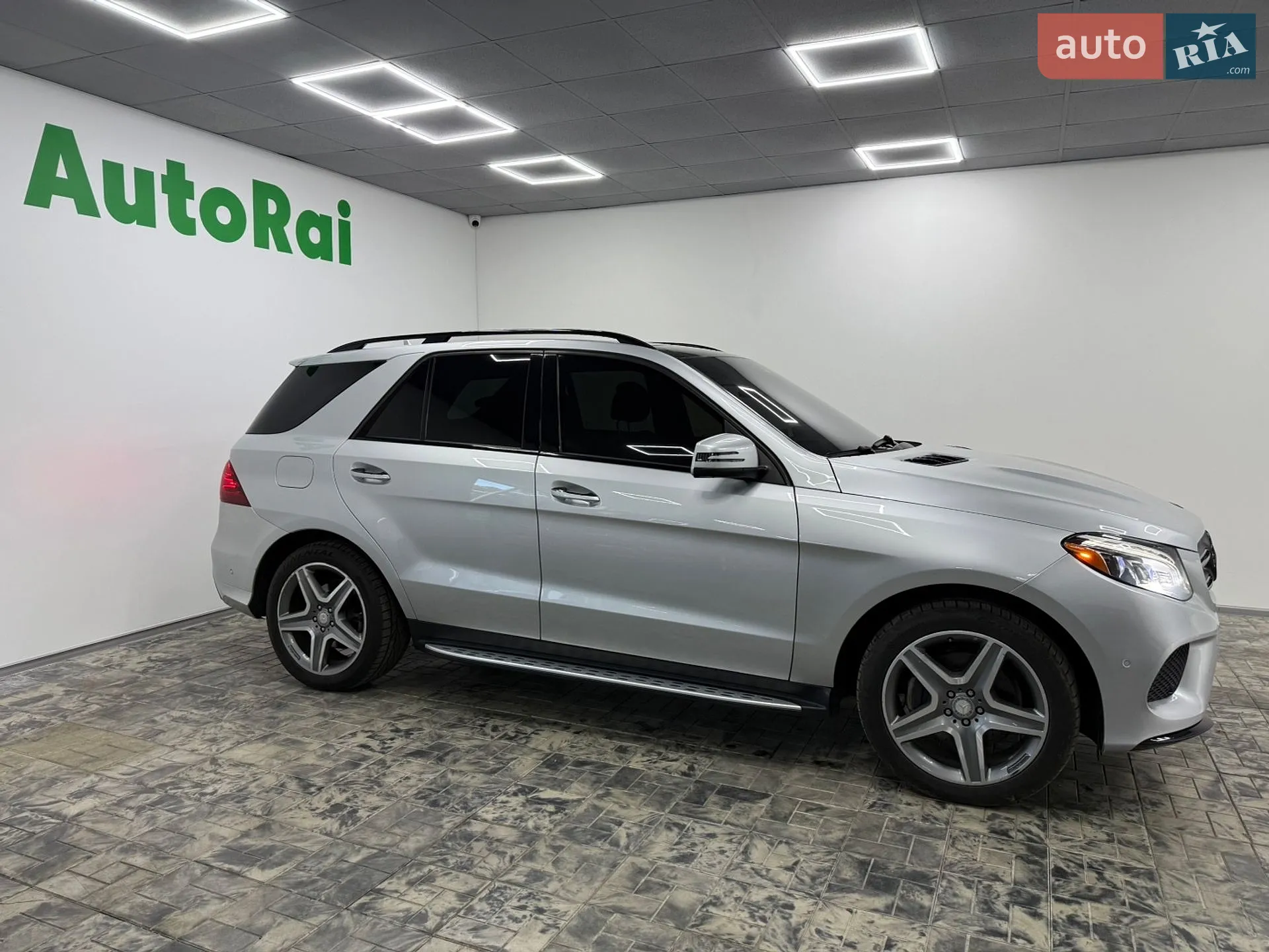 2015 Mercedes-Benz GLE - мініатюра 2