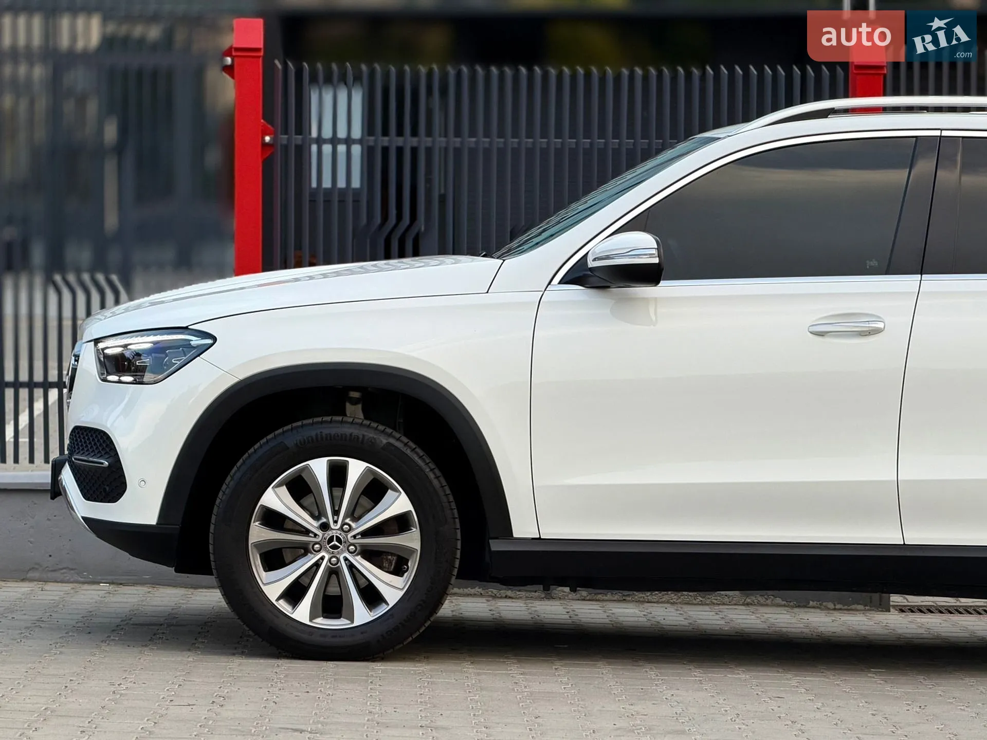 2019 Mercedes-Benz GLE - мініатюра 19