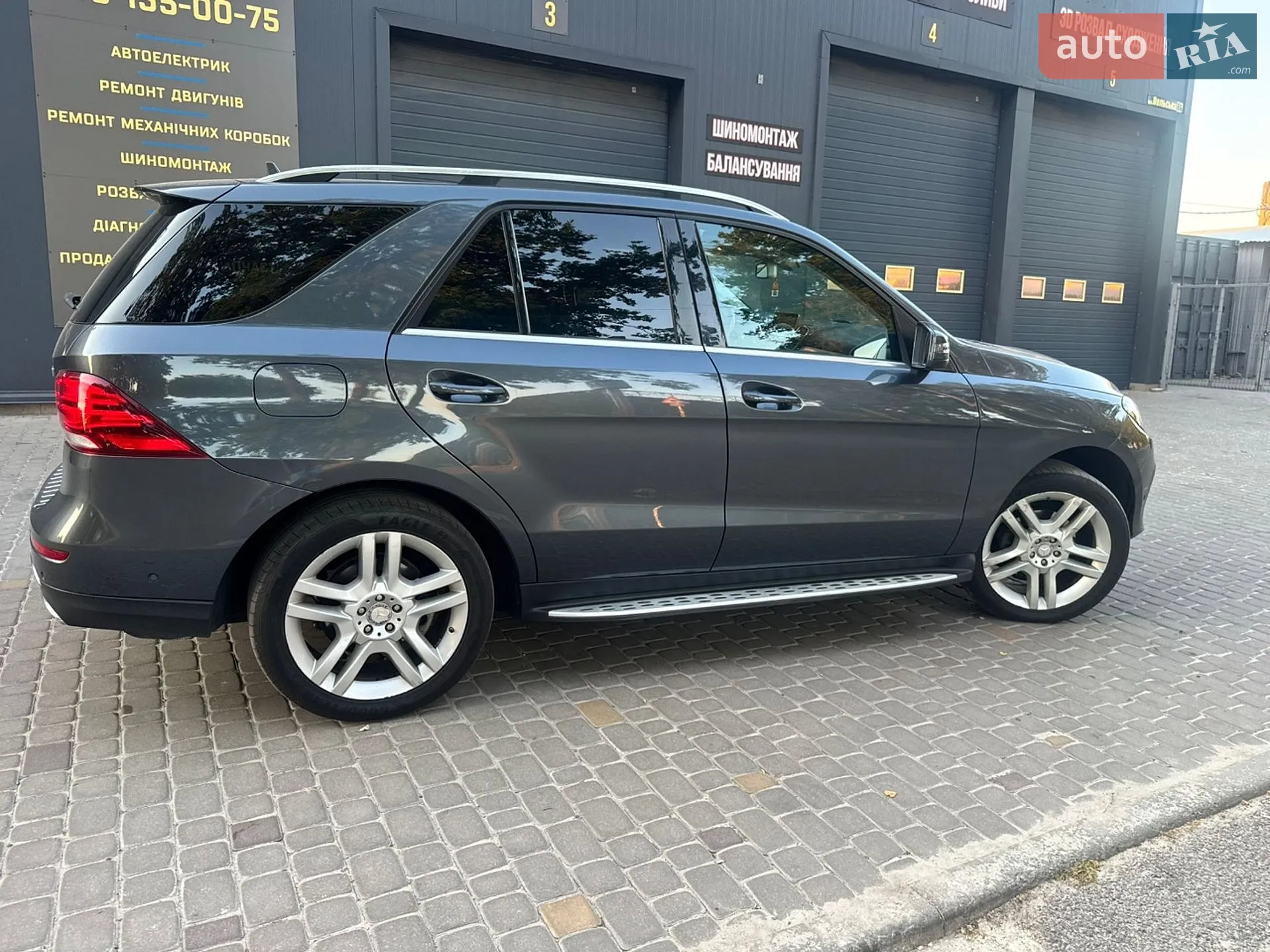 2016 Mercedes-Benz GLE - мініатюра 18