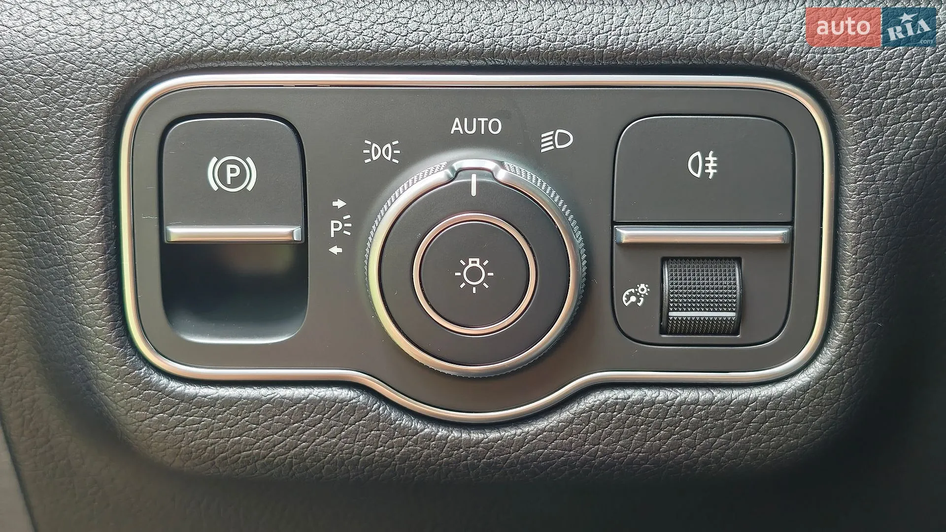 2019 Mercedes-Benz GLE - мініатюра 26
