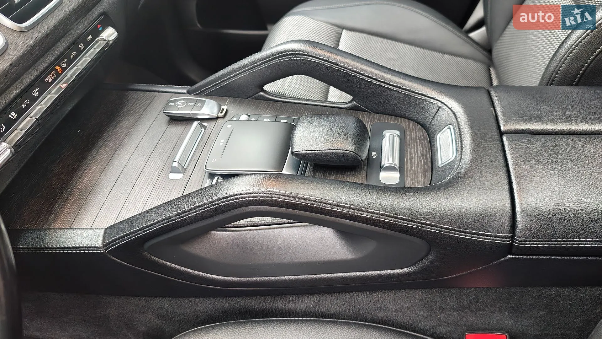 2019 Mercedes-Benz GLE - мініатюра 29