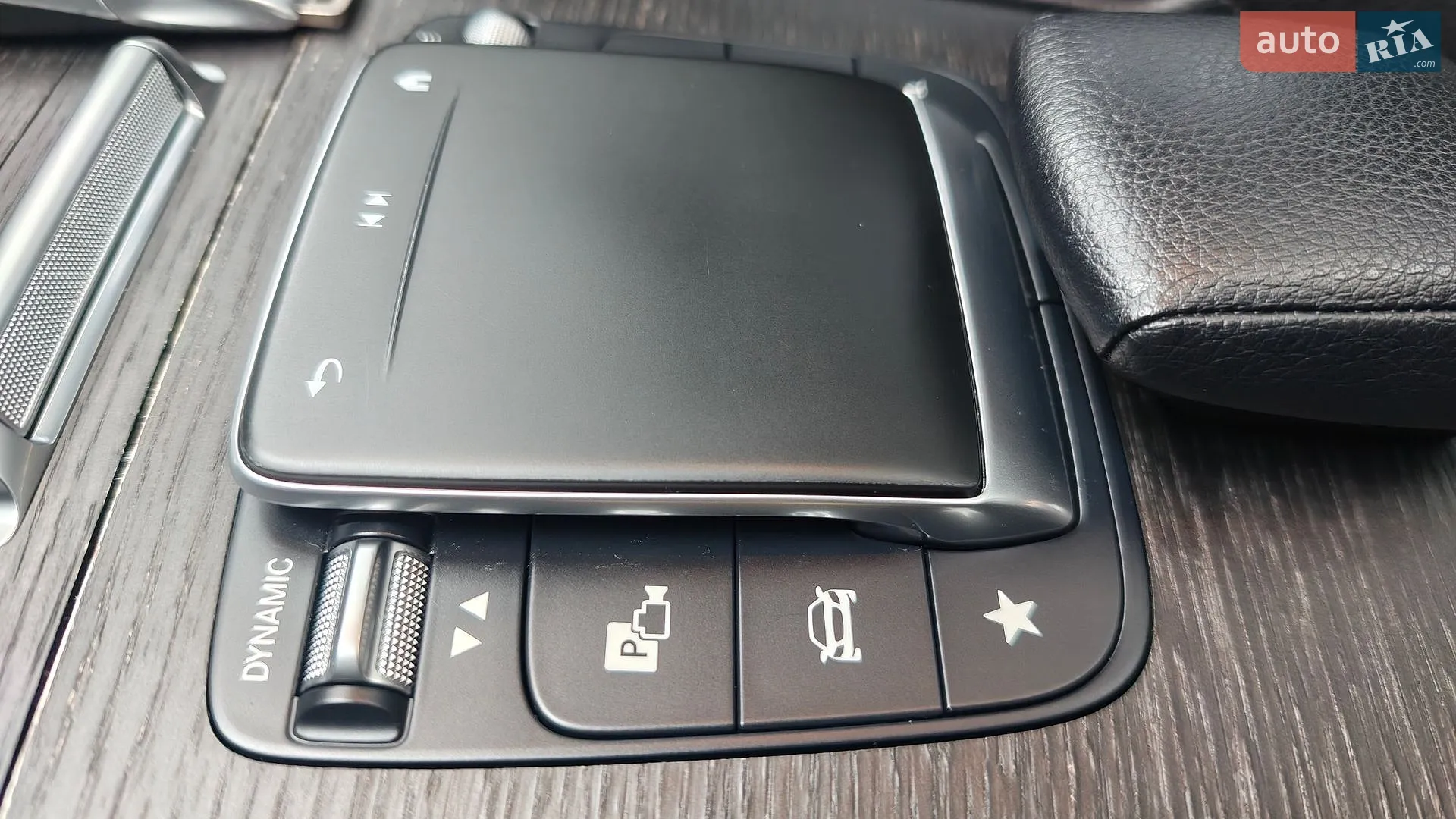 2019 Mercedes-Benz GLE - мініатюра 31
