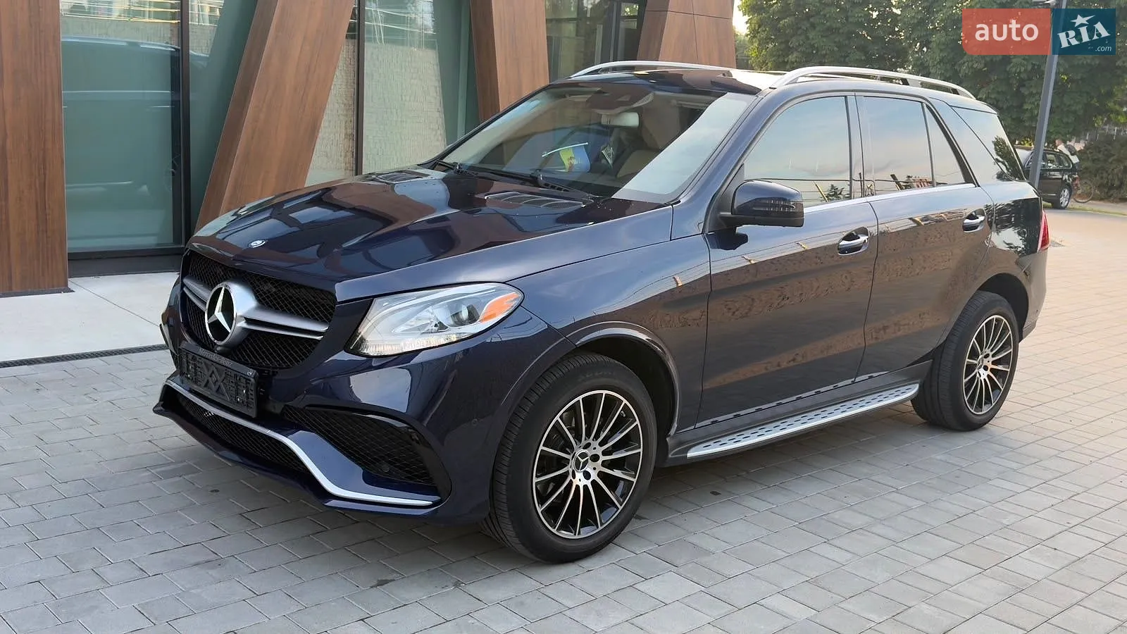 2016 Mercedes-Benz GLE - мініатюра 3
