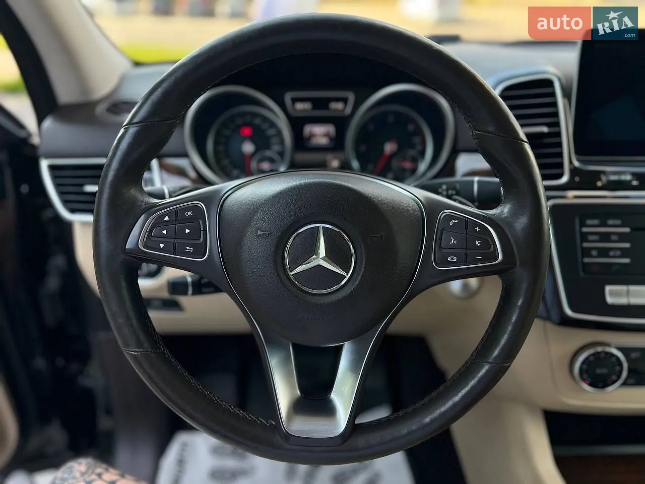 2016 Mercedes-Benz GLE - мініатюра 10