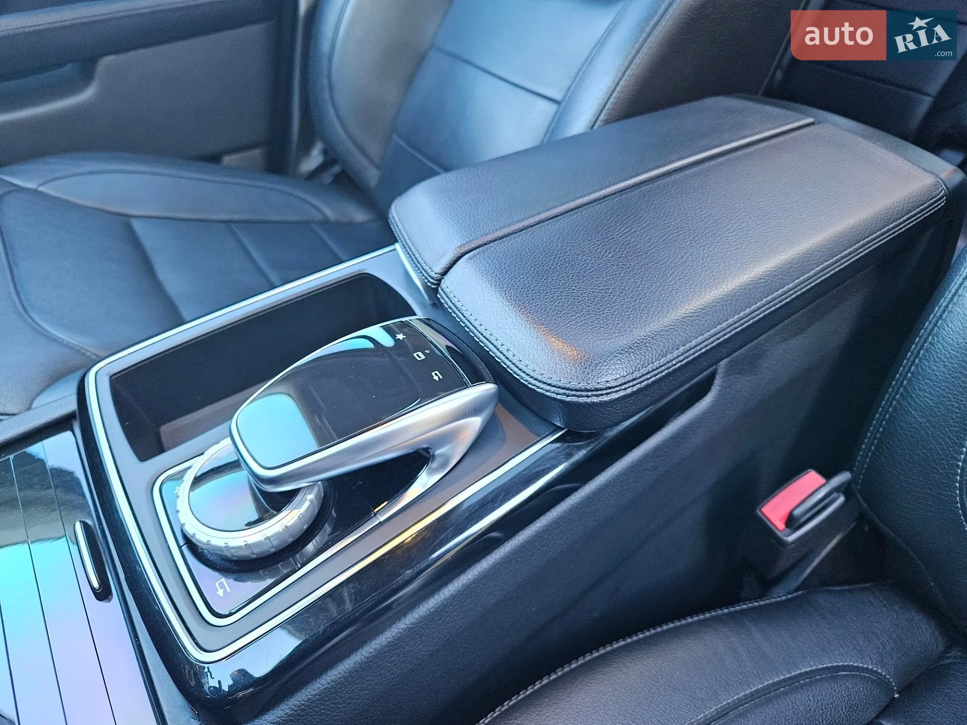 2015 Mercedes-Benz GLE - мініатюра 46