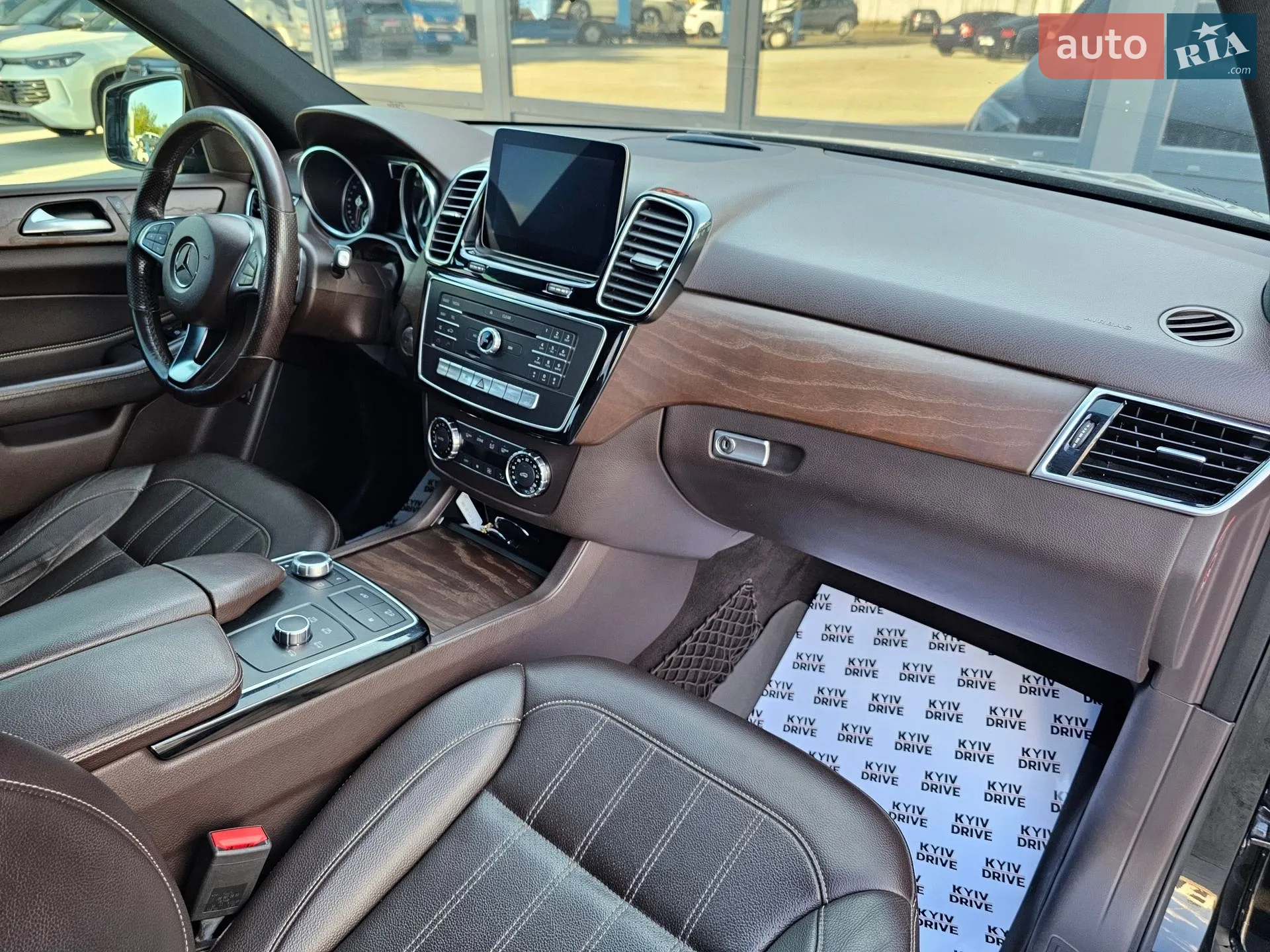 2018 Mercedes-Benz GLE - мініатюра 28
