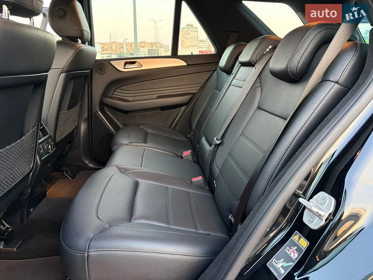 2016 Mercedes-Benz GLE - мініатюра 36