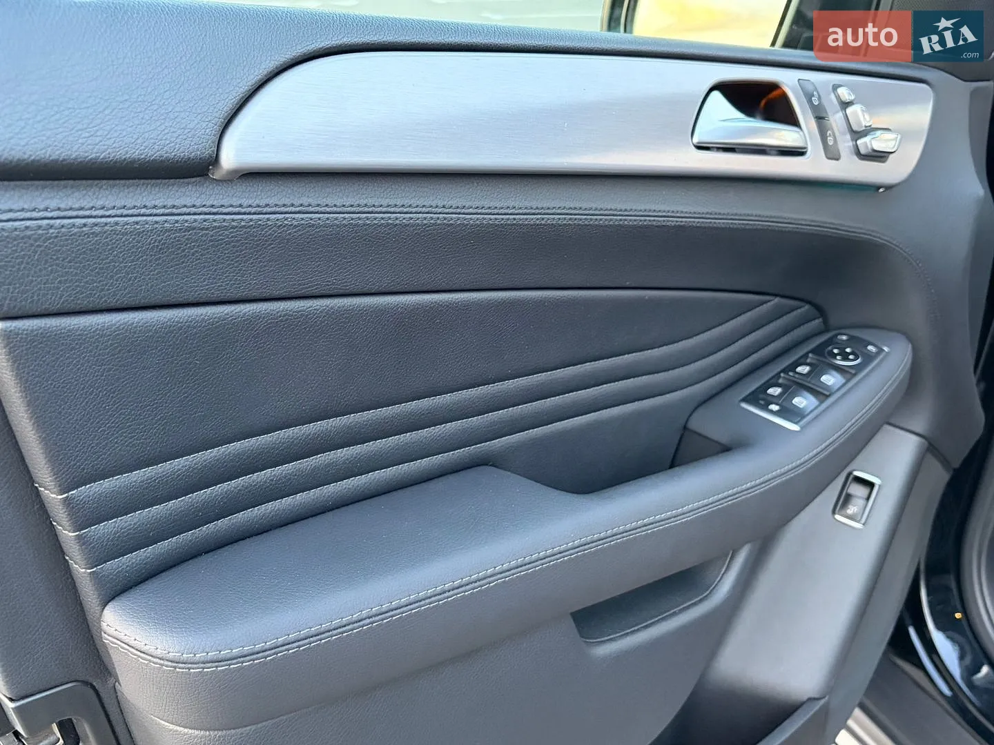 2016 Mercedes-Benz GLE - мініатюра 42