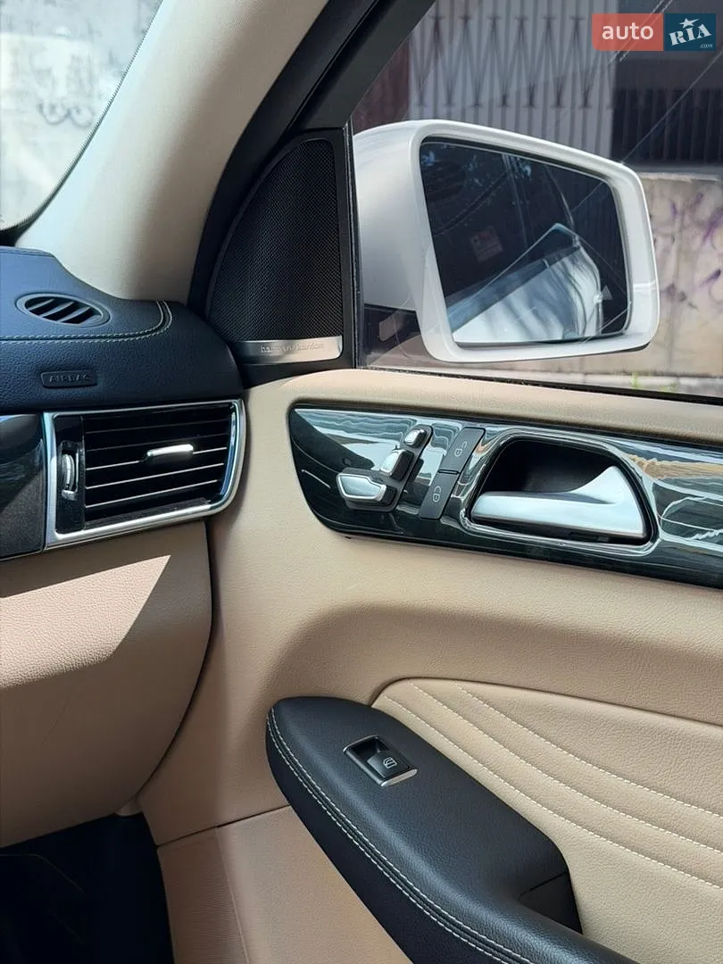 2017 Mercedes-Benz GLE - мініатюра 32