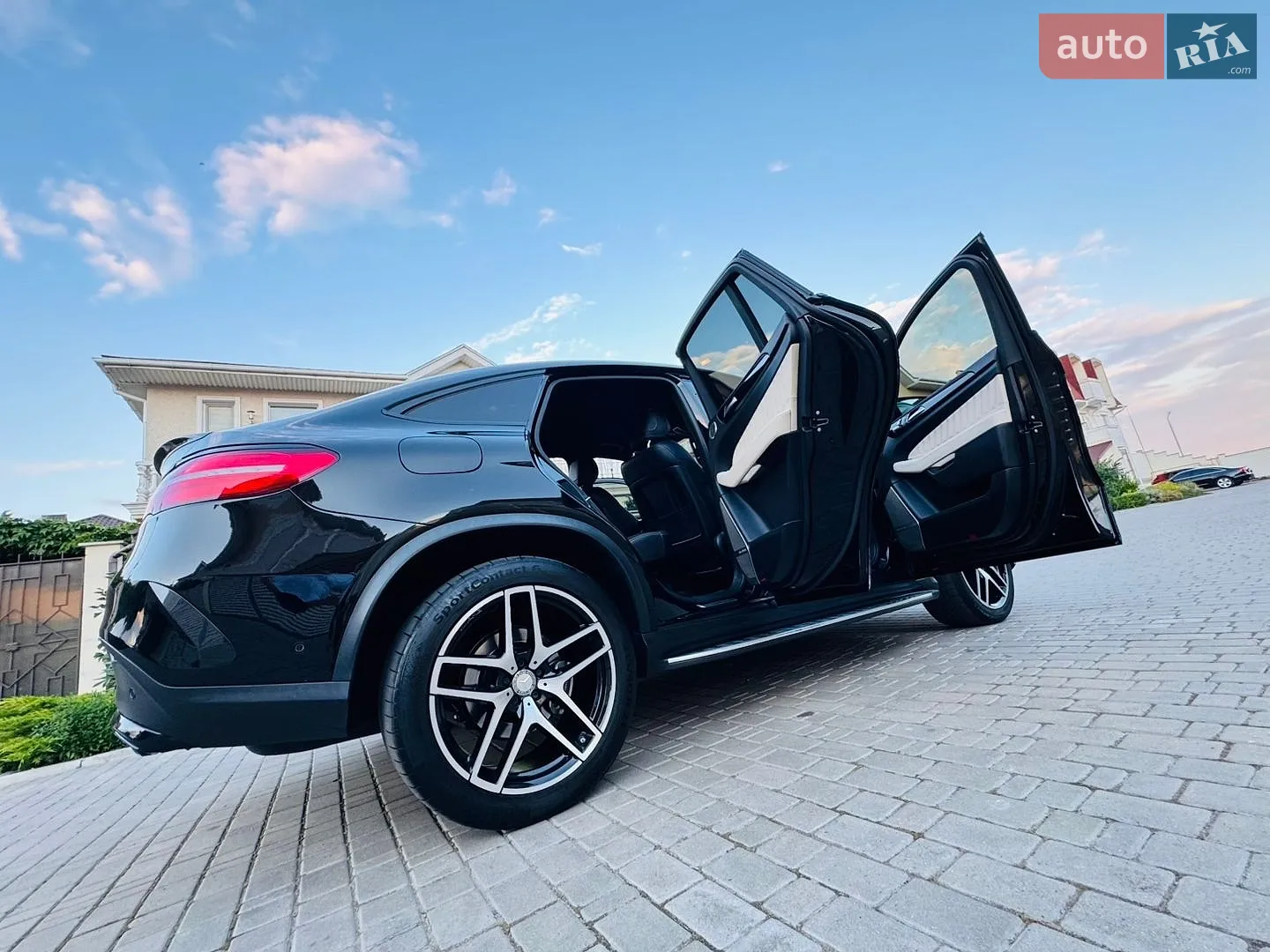 2016 Mercedes-Benz GLE - мініатюра 25