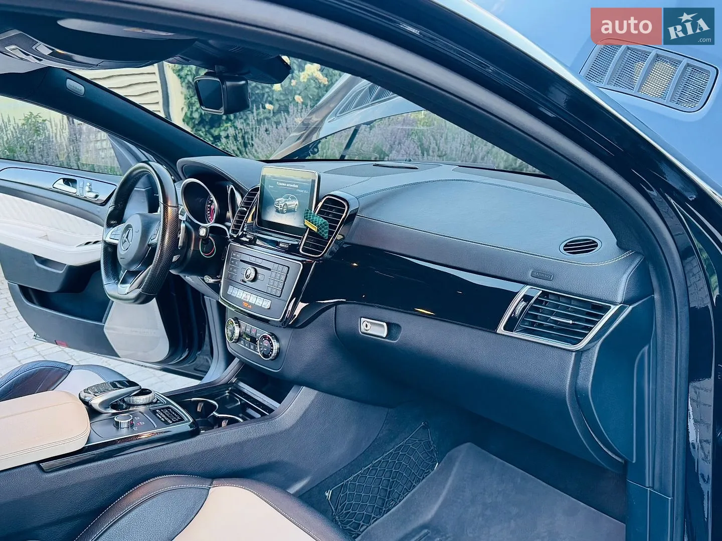 2016 Mercedes-Benz GLE - мініатюра 49