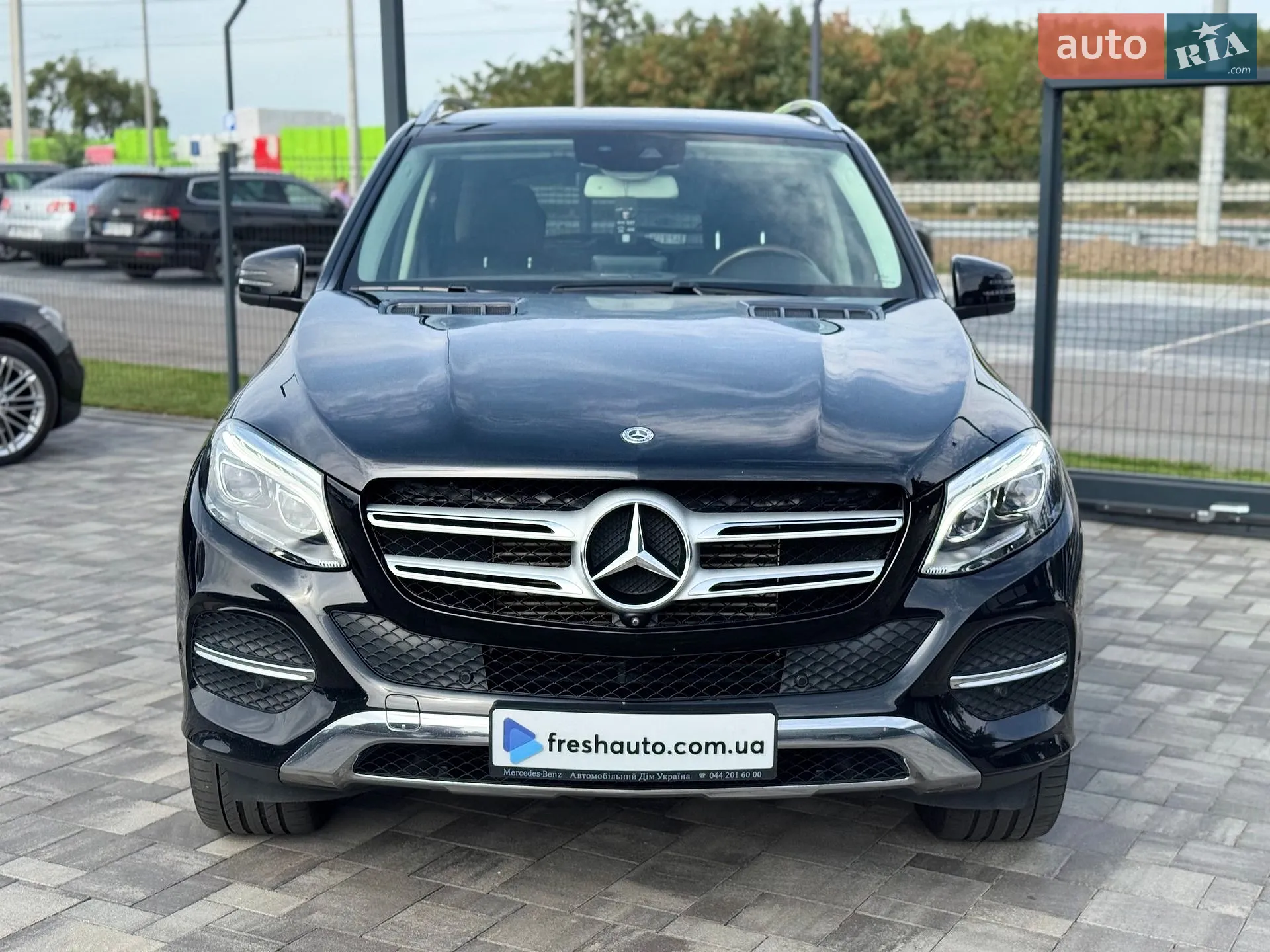 2017 Mercedes-Benz GLE - мініатюра 2