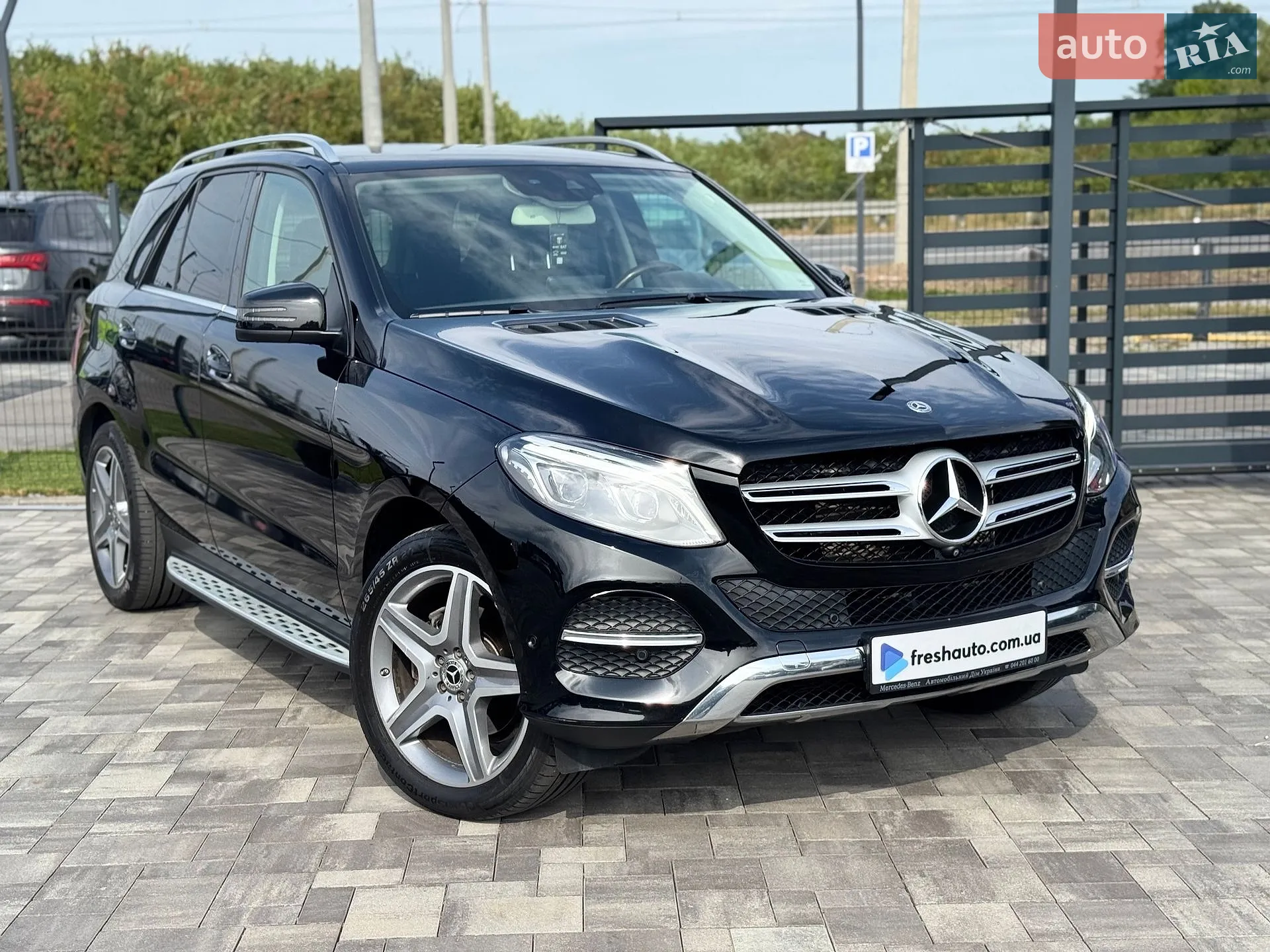 2017 Mercedes-Benz GLE - фото 1