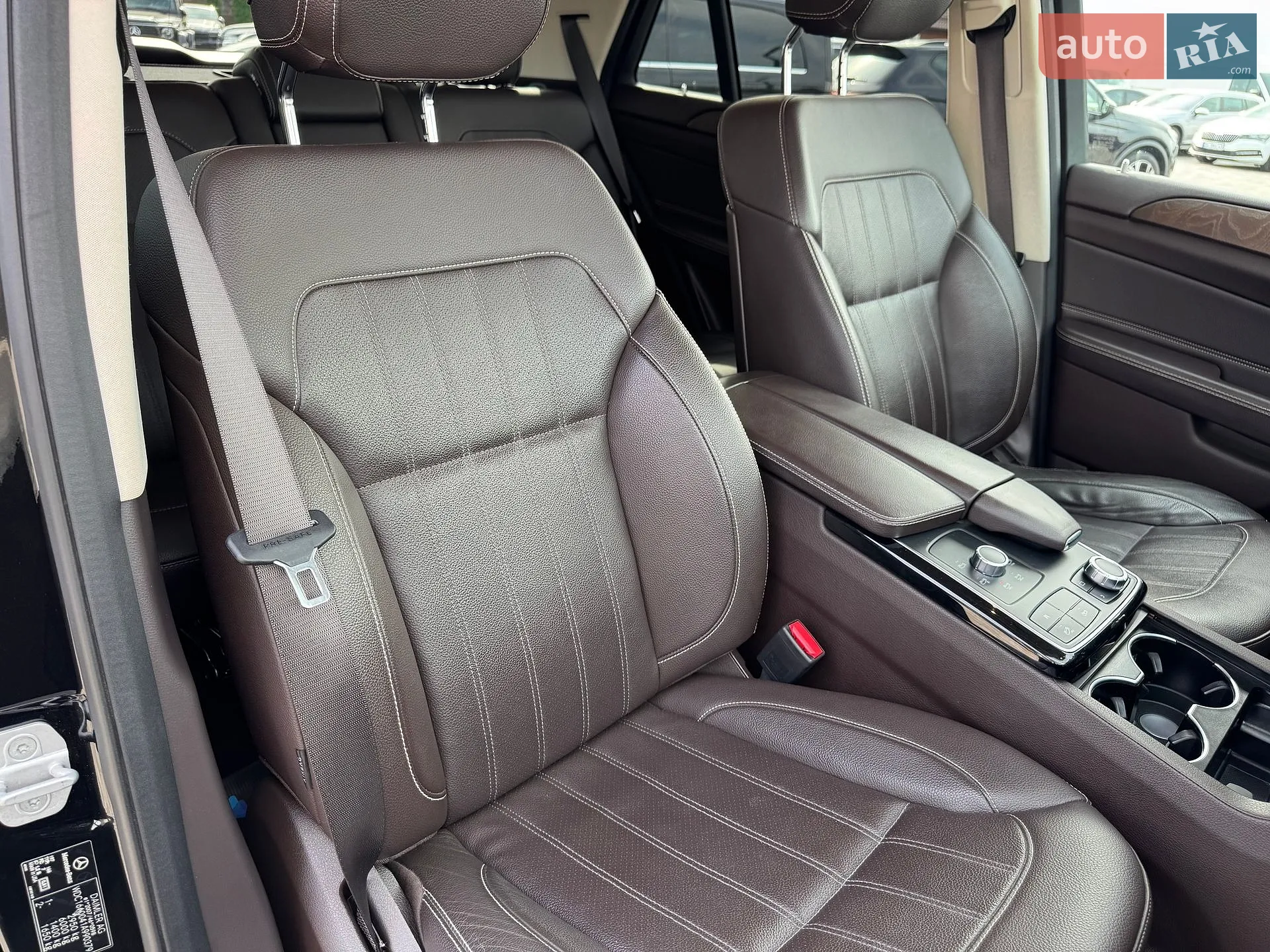 2017 Mercedes-Benz GLE - мініатюра 31