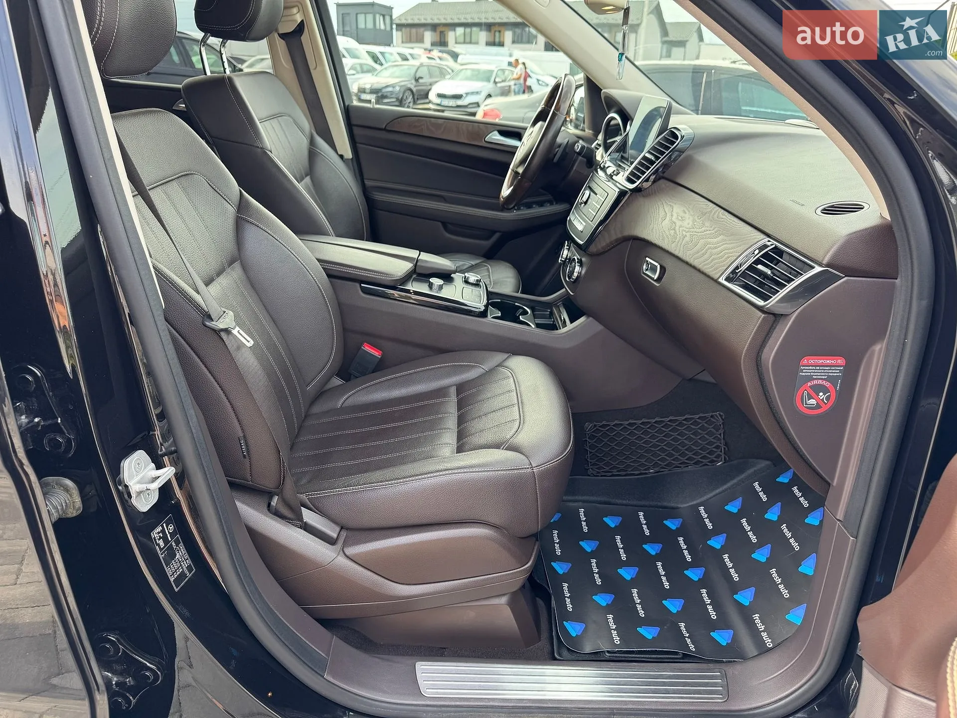 2017 Mercedes-Benz GLE - мініатюра 33