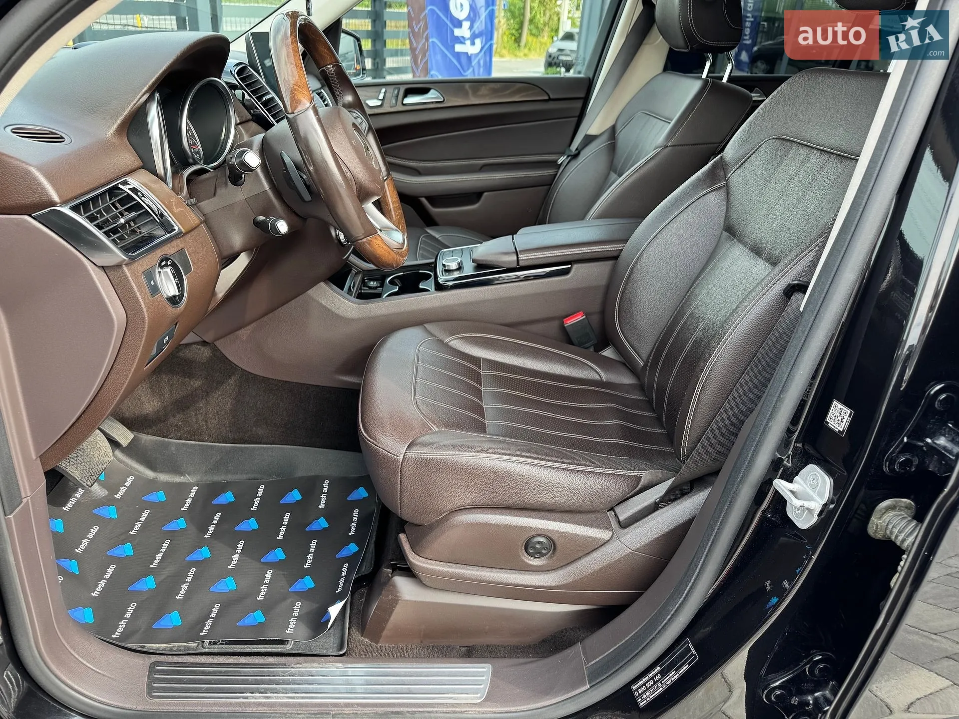 2017 Mercedes-Benz GLE - мініатюра 20