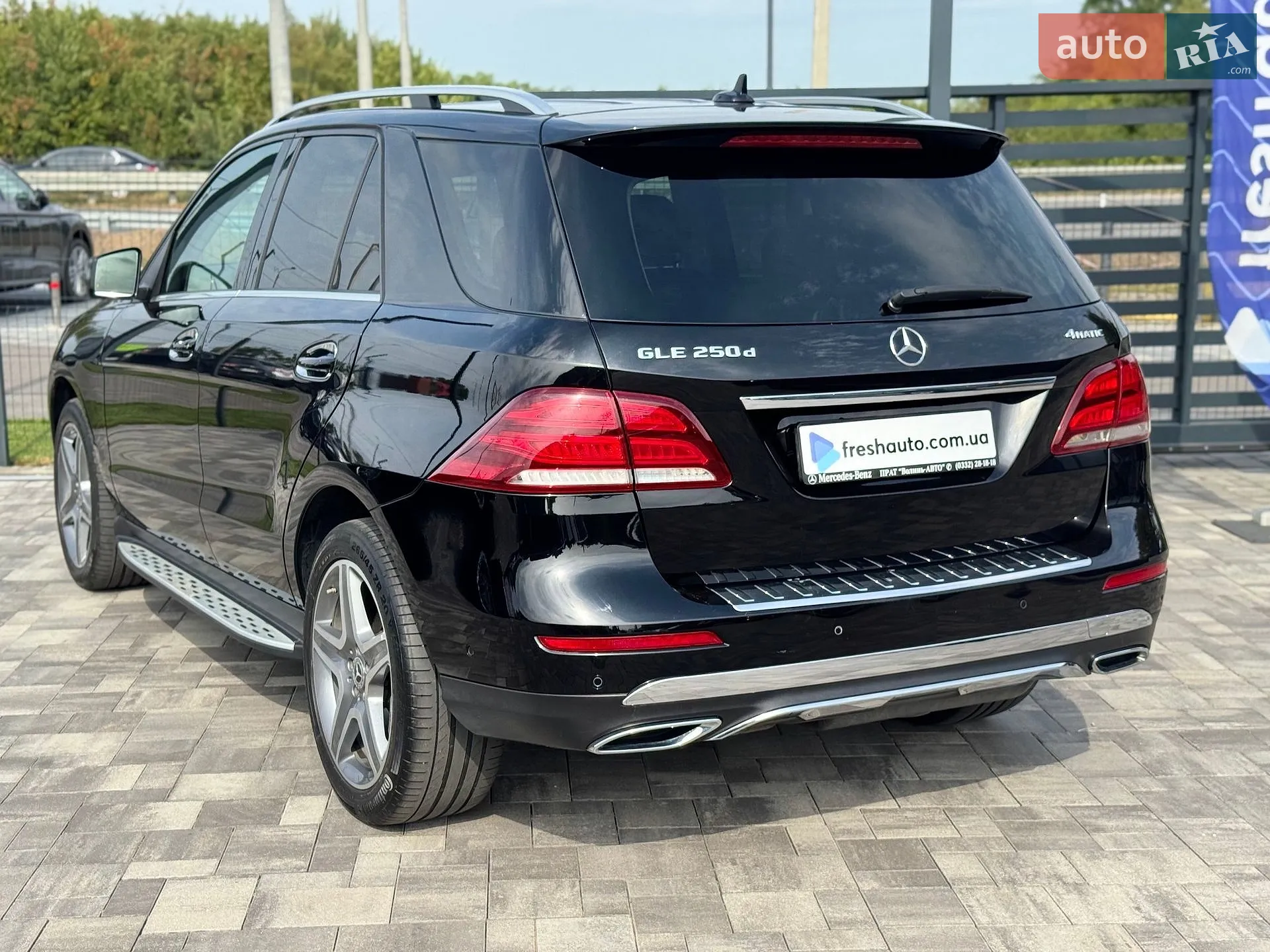 2017 Mercedes-Benz GLE - мініатюра 10