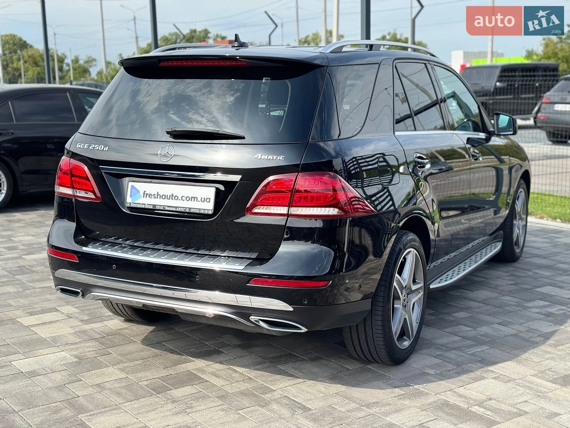 2017 Mercedes-Benz GLE - мініатюра 12