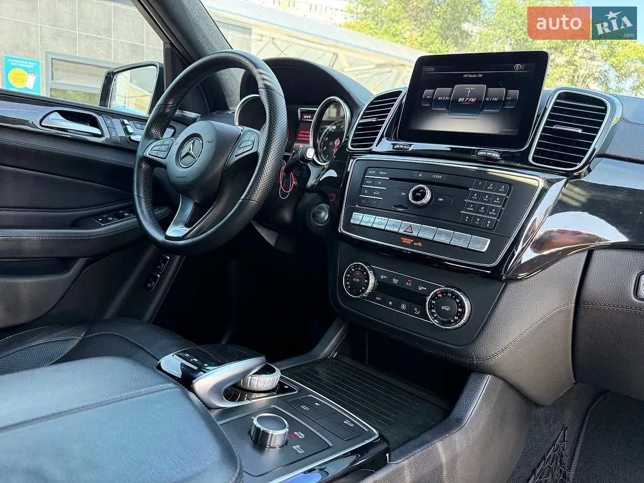 2016 Mercedes-Benz GLE - мініатюра 15