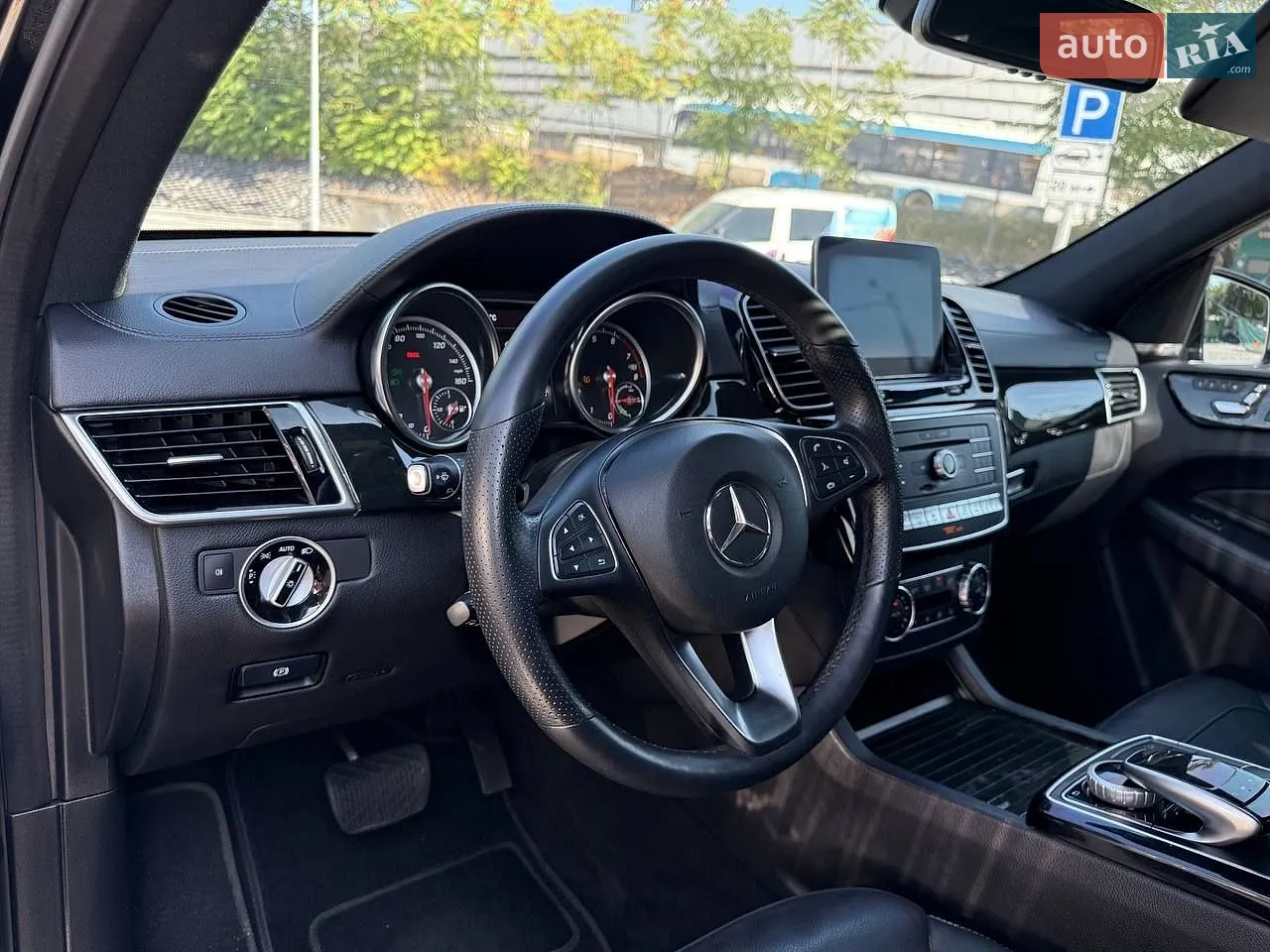 2016 Mercedes-Benz GLE - мініатюра 18