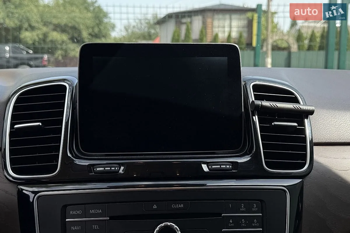 2016 Mercedes-Benz GLE - мініатюра 16