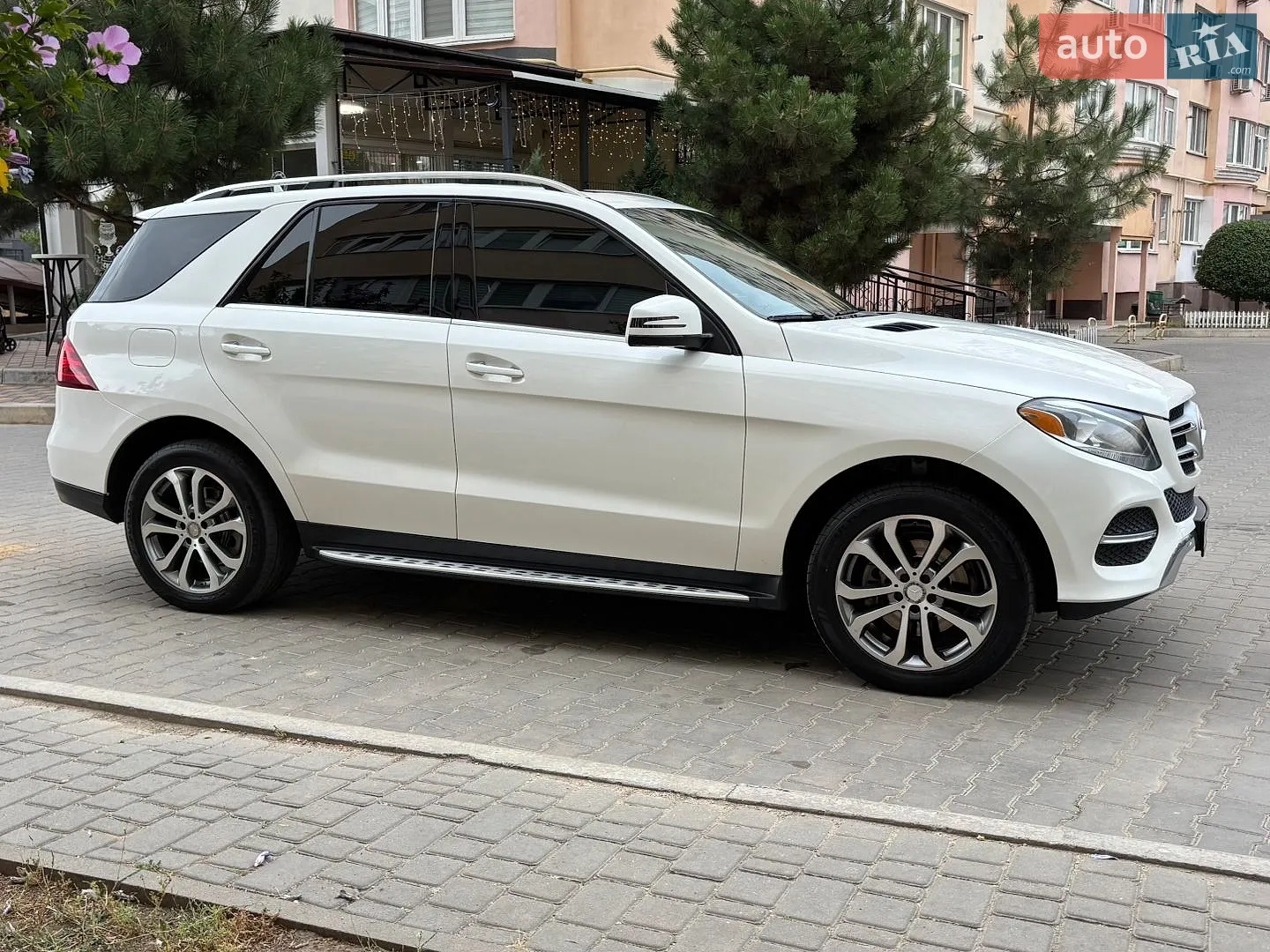 2016 Mercedes-Benz GLE - мініатюра 9