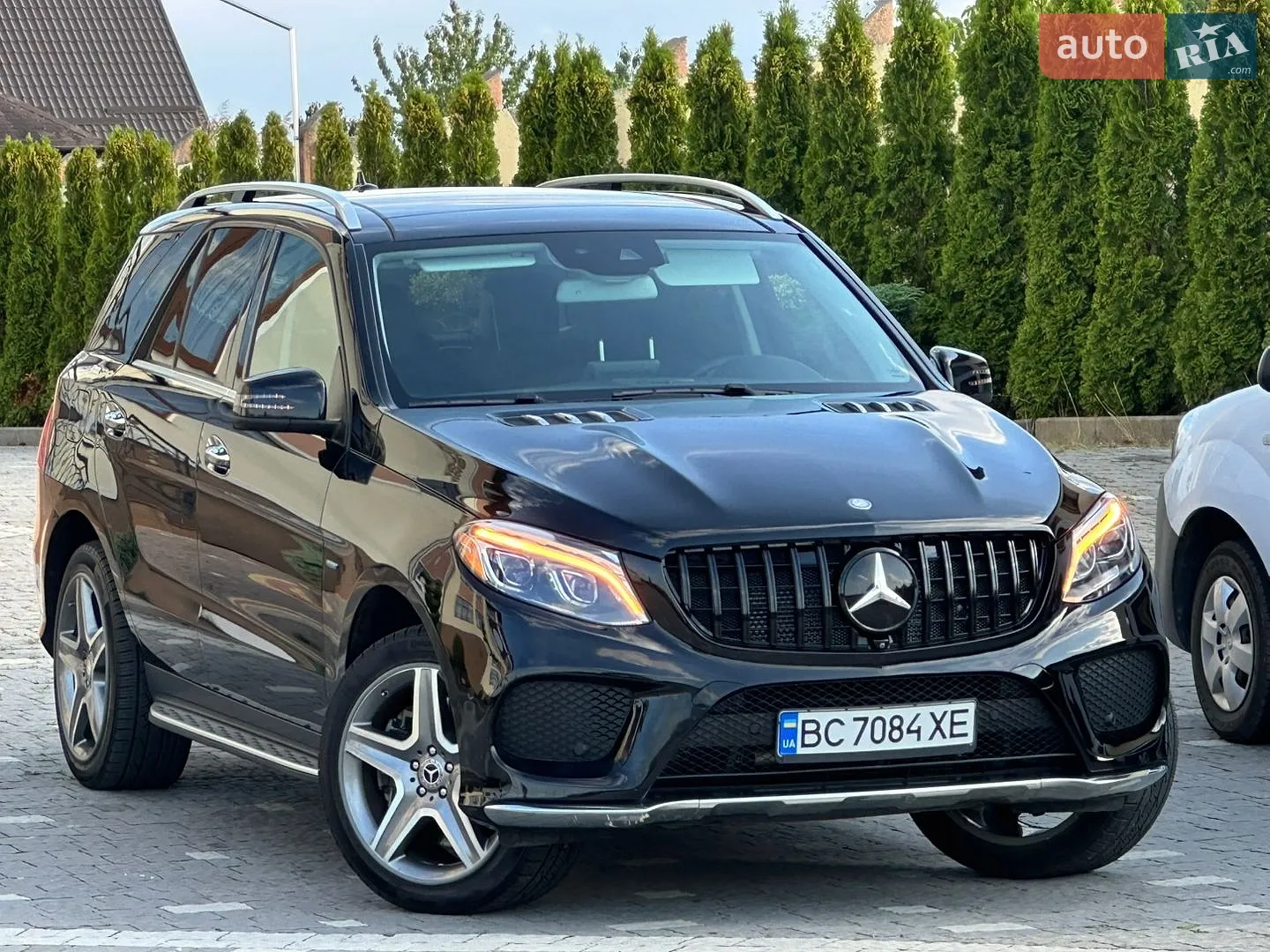 2016 Mercedes-Benz GLE - мініатюра 38