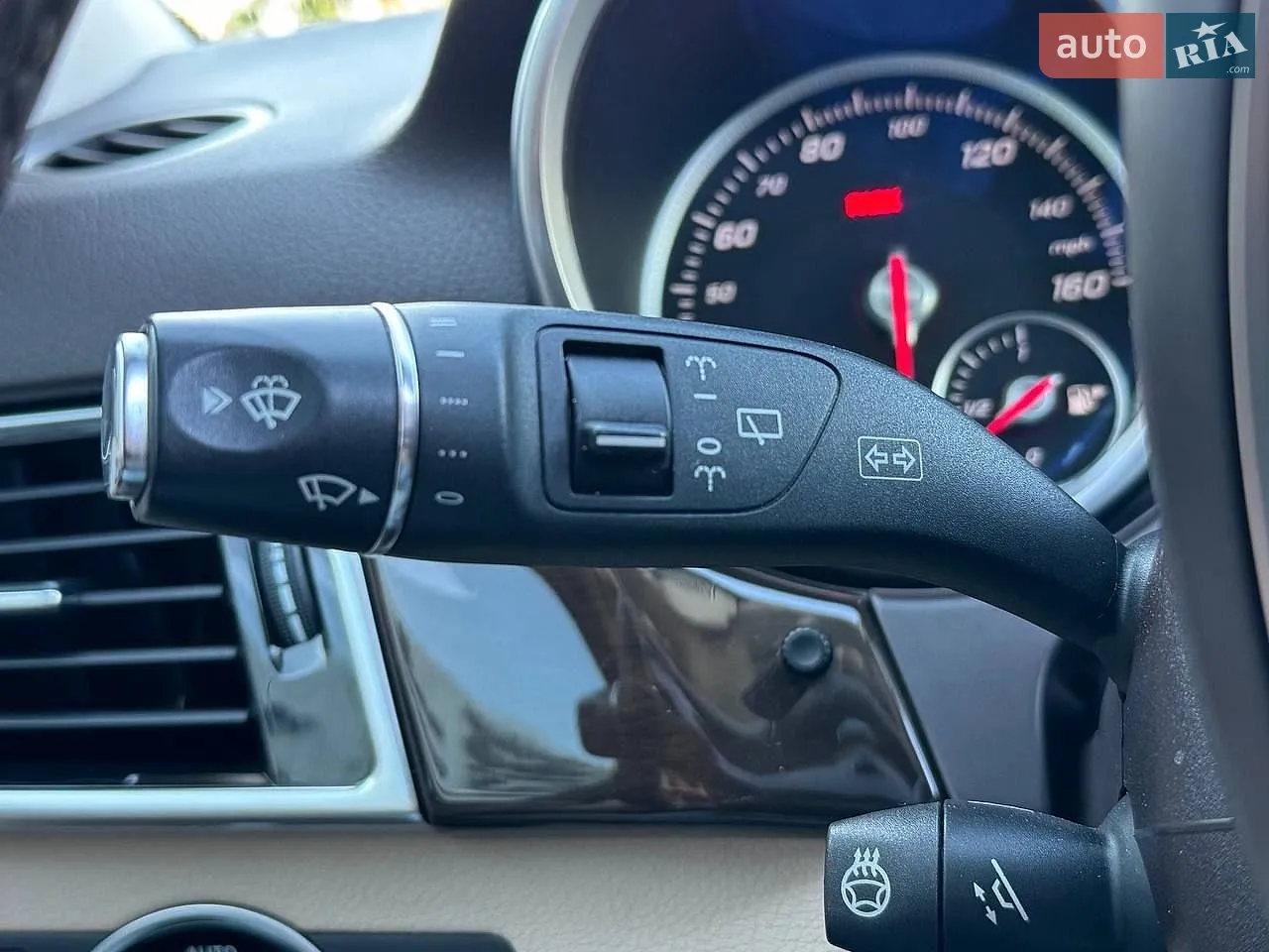 2017 Mercedes-Benz GLE - мініатюра 23