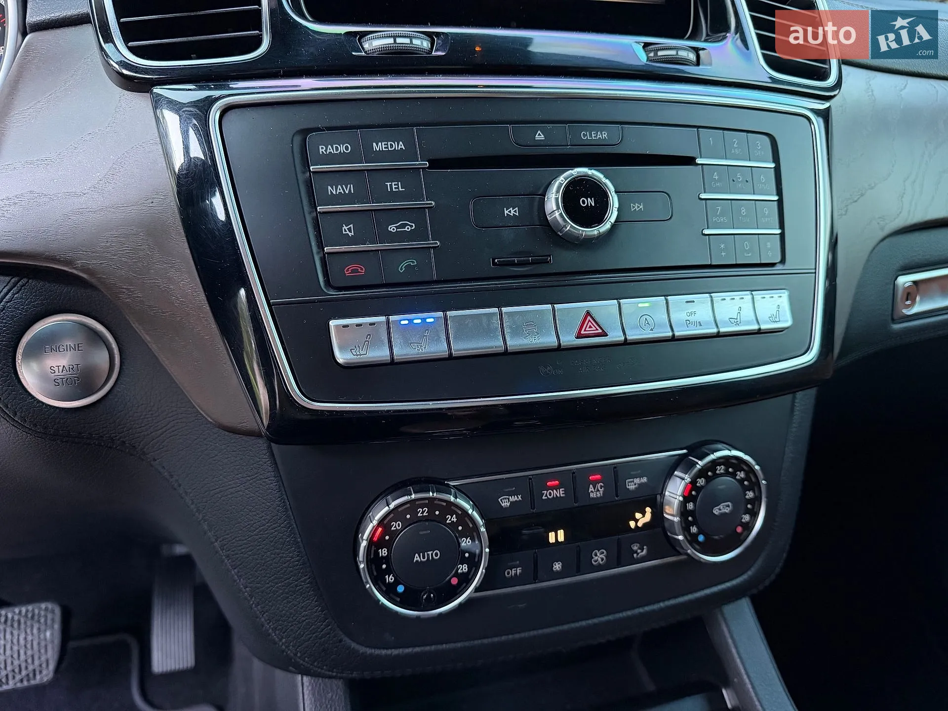 2016 Mercedes-Benz GLE - мініатюра 31