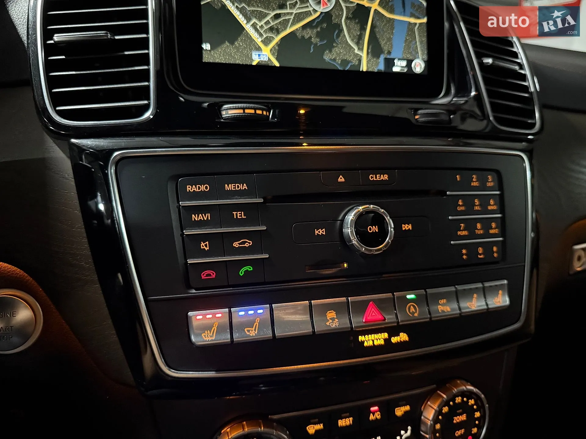2017 Mercedes-Benz GLE - мініатюра 46