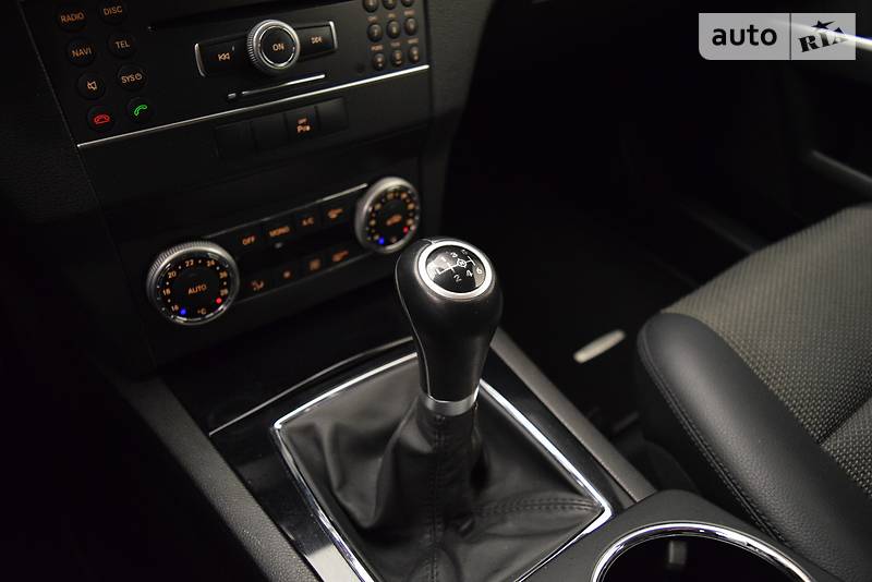 Внедорожник / Кроссовер Mercedes-Benz GLK-Class 2010 в Дубно