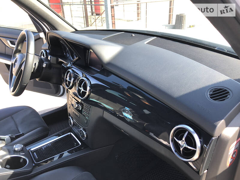 Позашляховик / Кросовер Mercedes-Benz GLK-Class 2013 в Києві