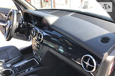 Позашляховик / Кросовер Mercedes-Benz GLK-Class 2013 в 