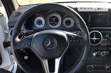 Позашляховик / Кросовер Mercedes-Benz GLK-Class 2013 в 